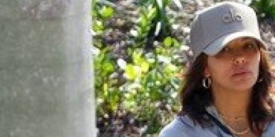 Eva Longorija bez šminke! Ovako stvarno izgleda - helanke, dukserica i ispijeno lice (FOTO)