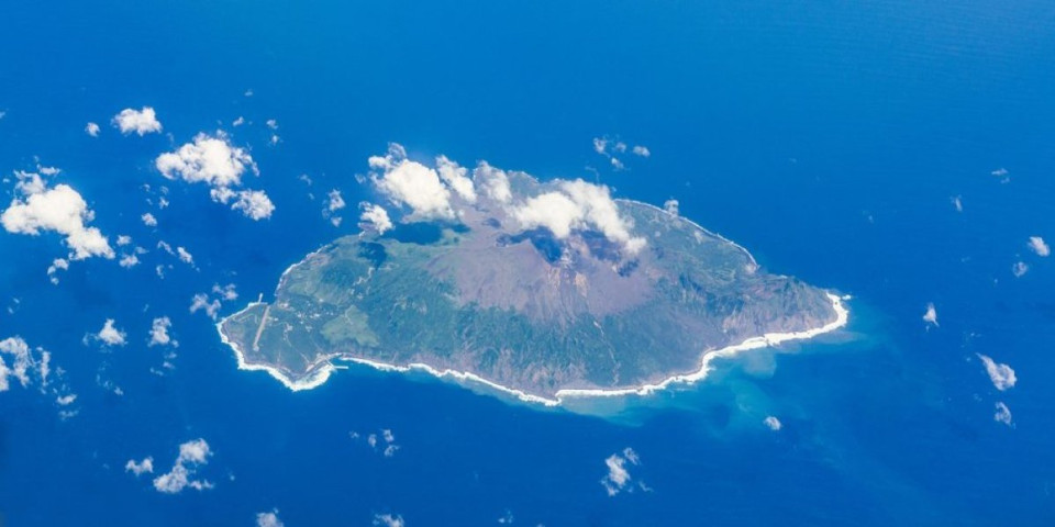 Eruptirao vulkan na ostrvu Suvanose na jugozapadu Japana