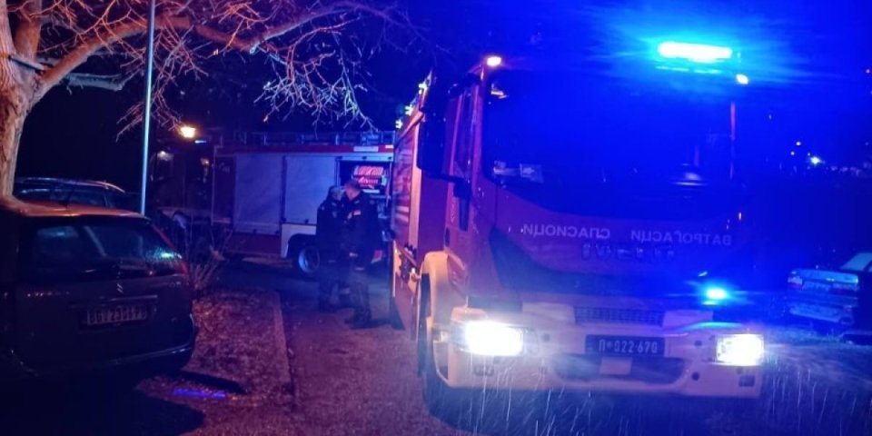 Bukti požar na Paliću: Zapalila se porodična kuća, dve osobe prevezene kolima Hitne pomoći