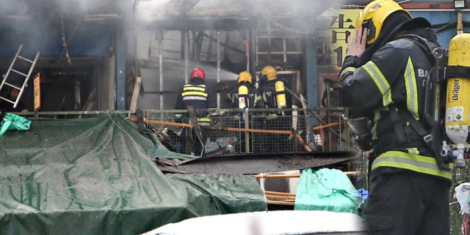 Šok na zgarištu kineskog tržnog centra! Isti vatrogasci gasili požar i pre dve godine (VIDEO)