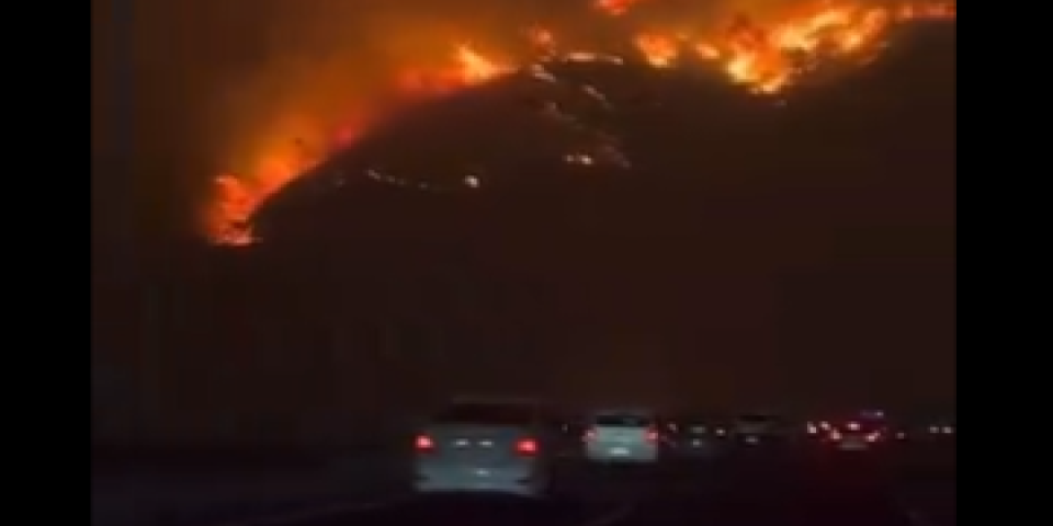 Besne požari u Čileu! Vatra guta gradove, poginulo 19 osoba: Uništeno preko 1.000 domova (VIDEO)