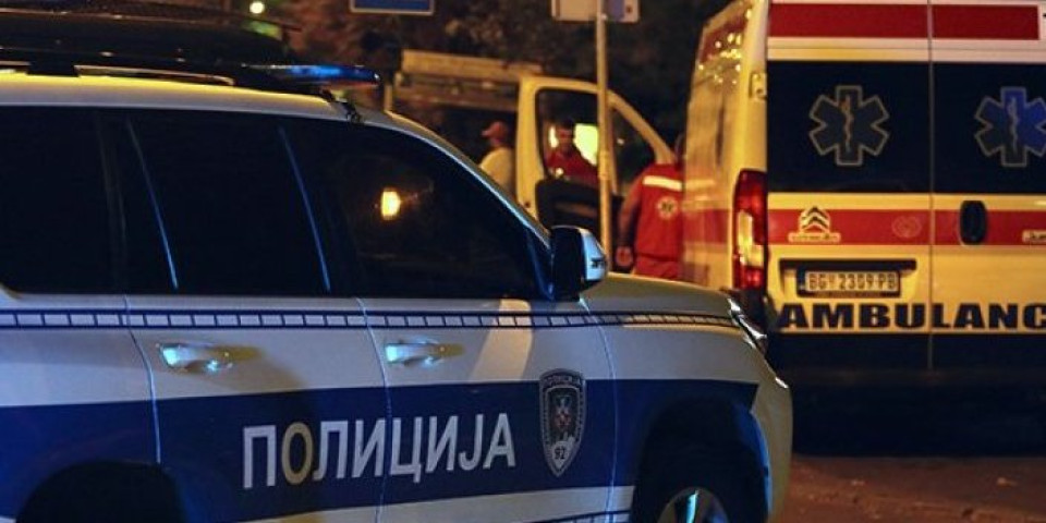 Nezgoda u Novom Sadu: Automobil sleteo s puta, potpuno uništen