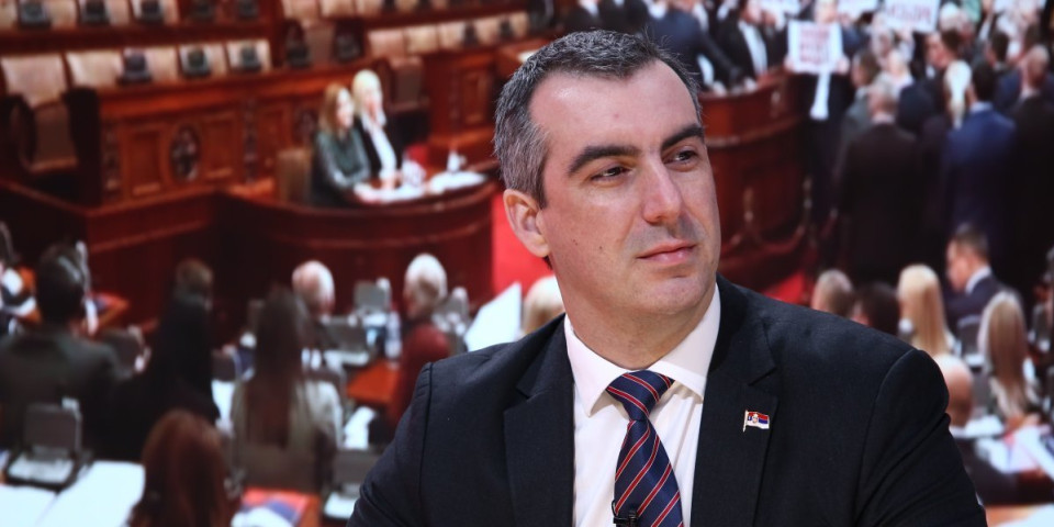 Orlić odgovorio Đilasu: Siroma' tajkun, oduzeli  mu mandat