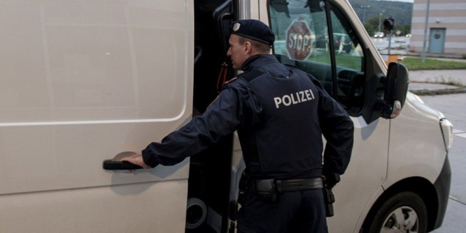 Narko bos iz Bosne osuđen u Austriji! Krijumčario marihuanu i kokain, pa tvrdio da je samo taksista i zavisnik