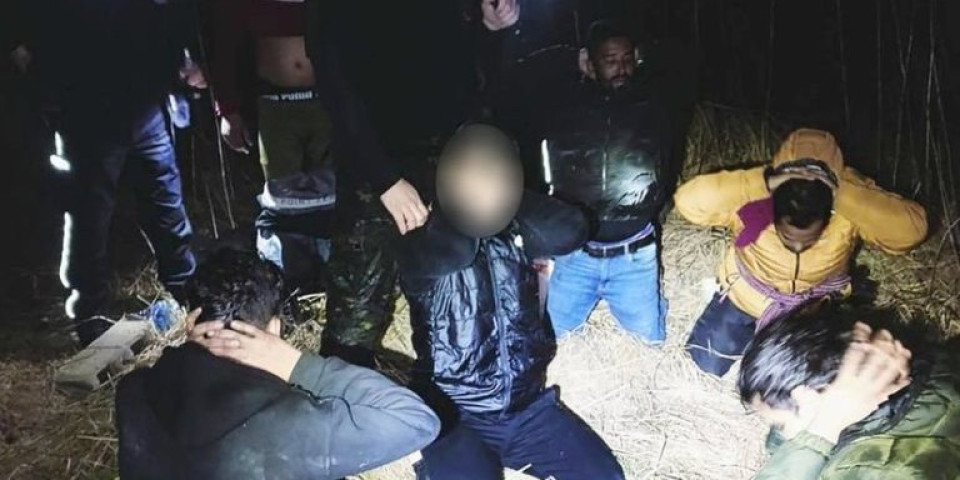 Prevezli 107 migranata iz Severne Makedonije i Bugarske! Uhapšena trojica krijumčara ljudi