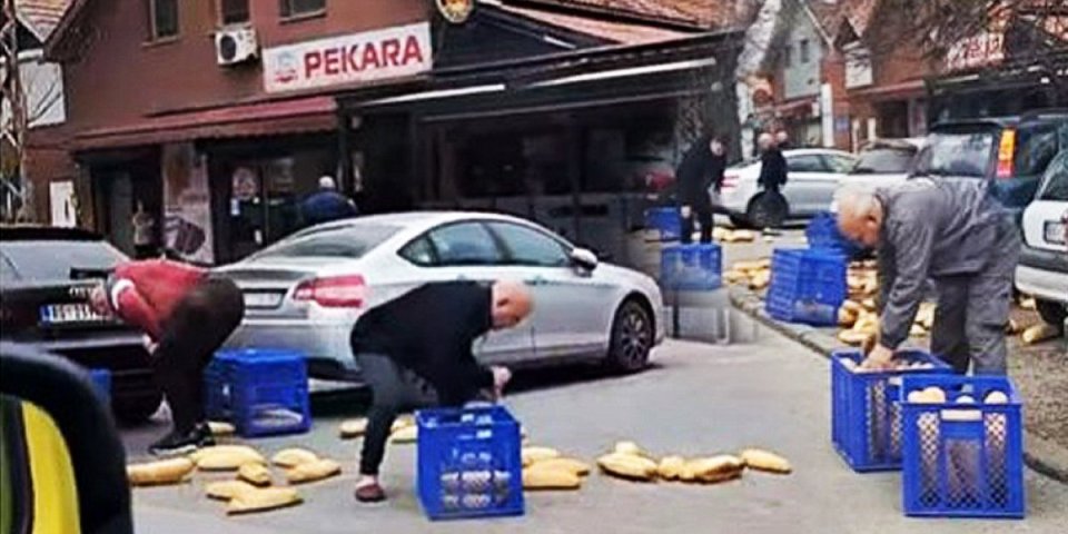 Ko će ovaj hleb da jede?! Skupljaju ga sa ulice, pa vraćaju u prodaju: Jeziva scena u Beogradu (VIDEO)