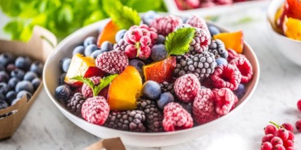 Zamrznuto voće može vam pomoći da smršate! Jedite ga što češće