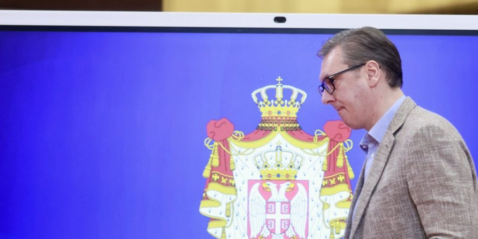 Sva je ustreptala, sram ih bilo! Vučić o ponašanju crnogorske ministarke: Brže bolje otrčali u Prištinu da se izvinjavaju!