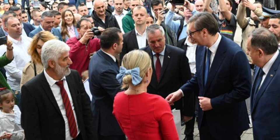Vučić nastavio posetu Hercegovini! Predsednik prisustvuje otvaranju Sajma privrede