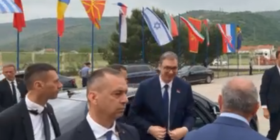 Vučić nastavio posetu Hercegovini! Predsednik prisustvuje otvaranju Sajma privrede
