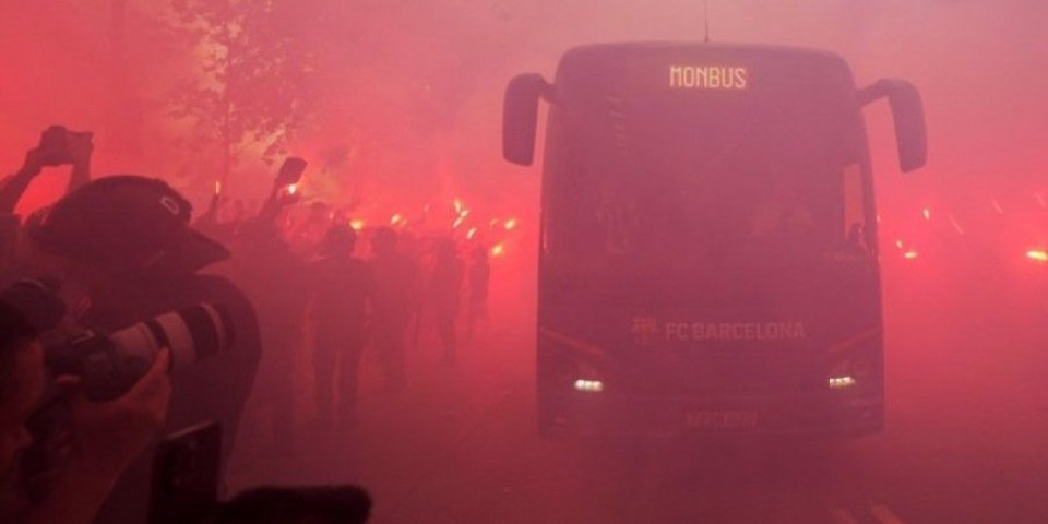 Neviđena tuča u Barseloni! Navijači PSŽ-a napravili haos! (VIDEO)