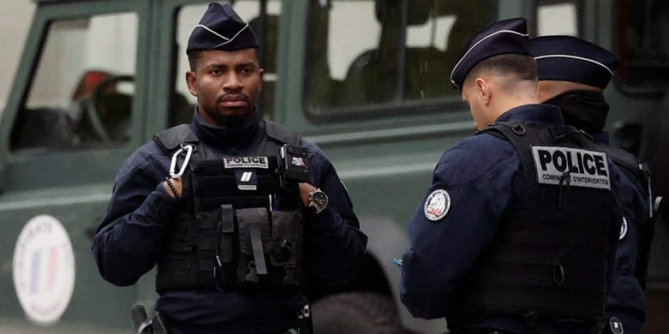 Uhapšen muškarac koji je pretio eksplozivom u iranskom konzulatu u Parizu!
