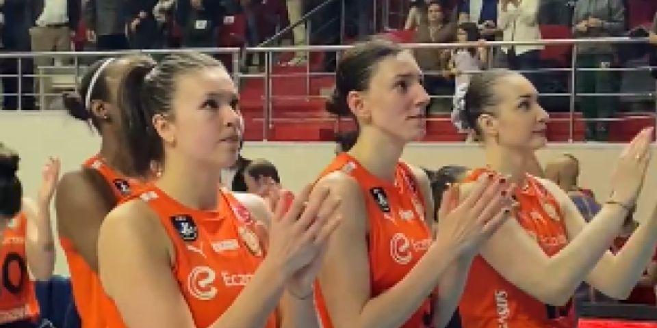 Tijana Bošković se slomila i zaplakala pred navijačima (VIDEO)
