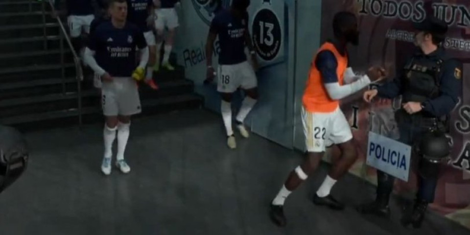 Fudbaler Reala krenuo na policajca! Pogledajte njegovu reakciju (VIDEO)