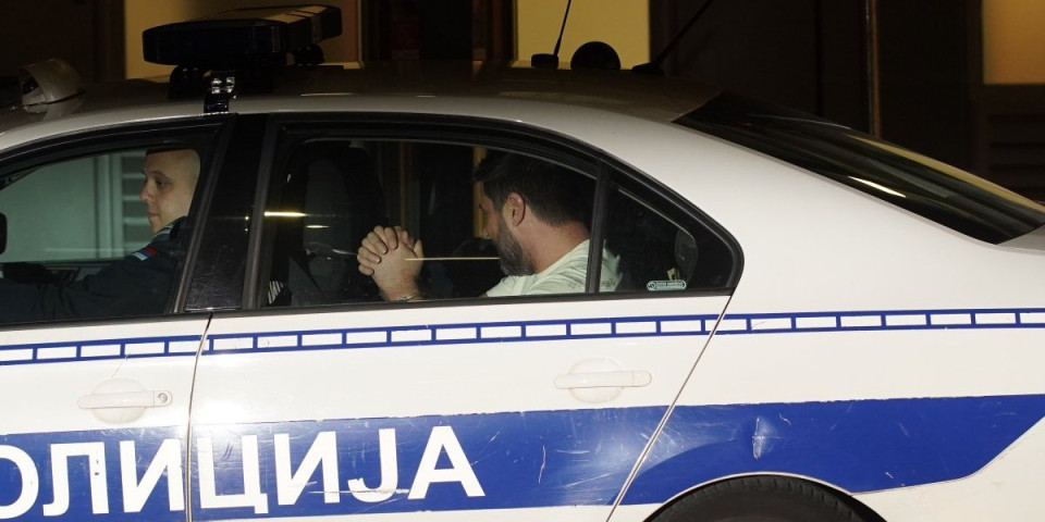Marko Miljković nasrnuo na policajca! Rijaliti učesnik pijan divljao u policijskoj stanici!