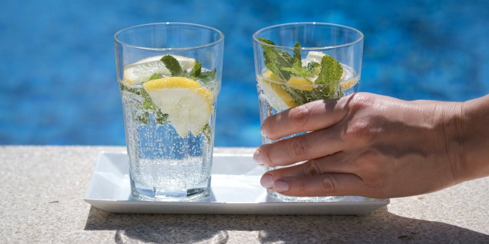 Gazirana voda za bolju hidrataciju: Smanjuje napetost i umor, povećava koncentraciju...