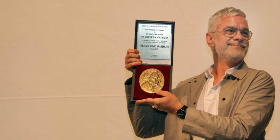 Predstava "Obraćanje naciji" osvojila dve nagrade na festivalu Nušićevi dani (FOTO)