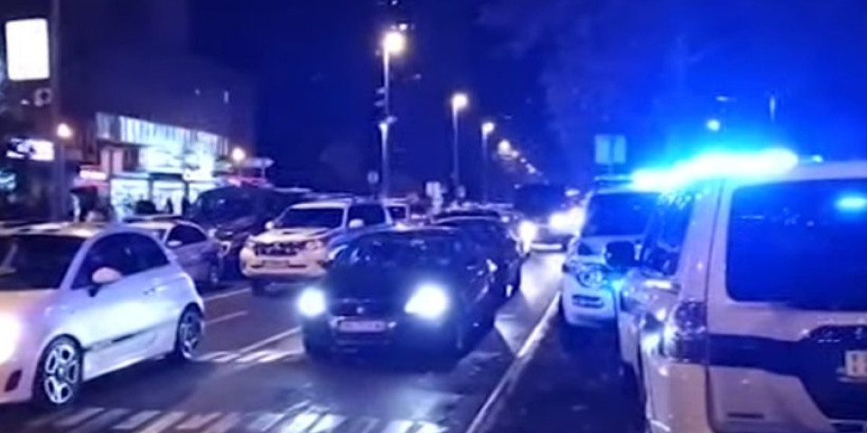 POTERA KROZ NOVI BEOGRAD! Policija u filmskoj akciji opkolila automobil, pa izvukla 2 muškarca
