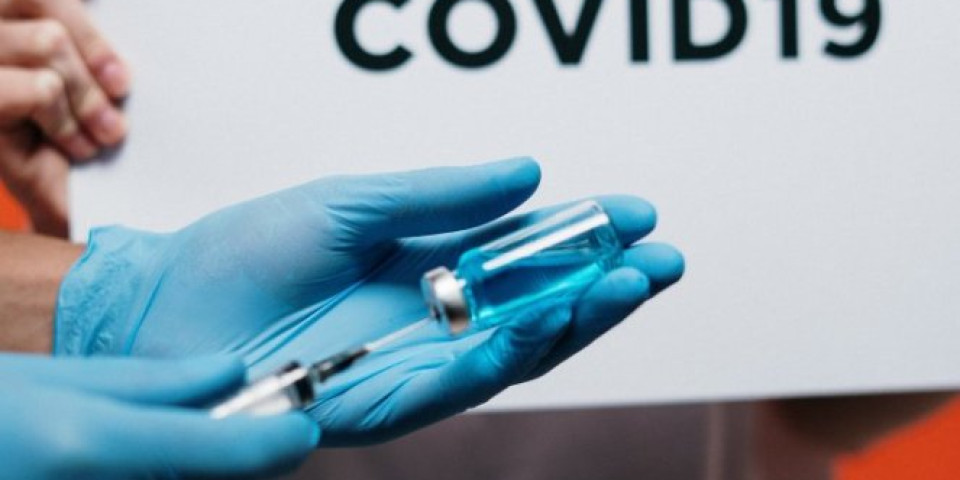 VEST KOJU SVI ČEKAMO! Čuveni epidemiolog: Vakcina protiv korone u novembru, možda i ranije!