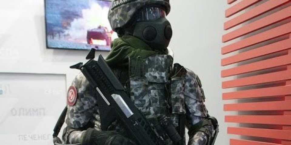 KODNO IME - RATNIK BUDUĆNOSTI! Evo kako izgleda i šta sve može ruski vojnik za 21. vek! (VIDEO)