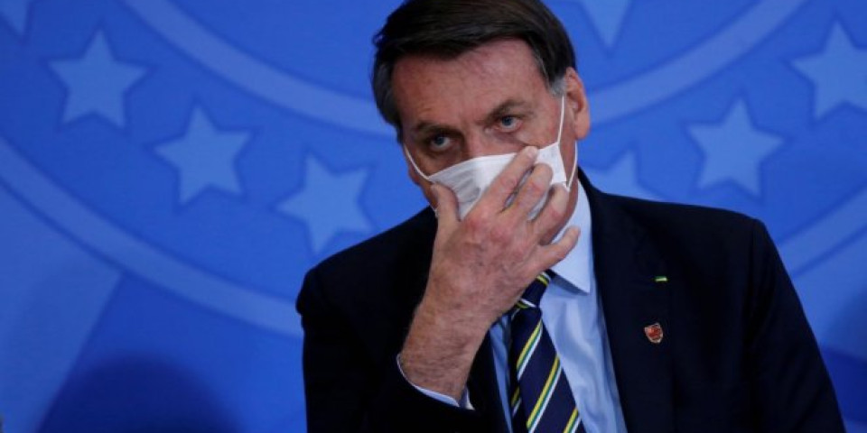 Bolsonaro hospitalizovan zbog HRONIČNOG ŠTUCANJA!