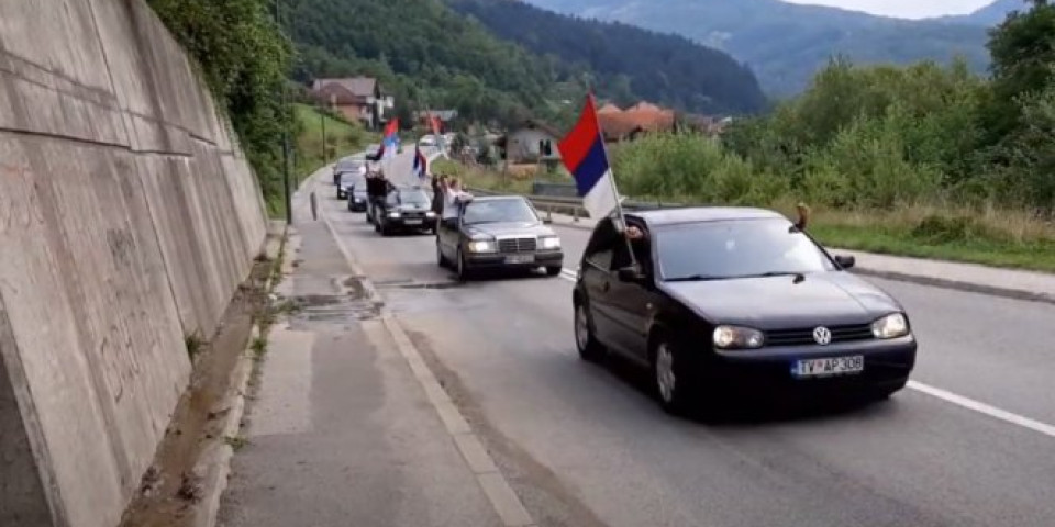 DOŠLO JE VREME NJEGOŠEVE CRNE GORE! Najveća auto-litija kreće iz Beograda do Crne Gore!