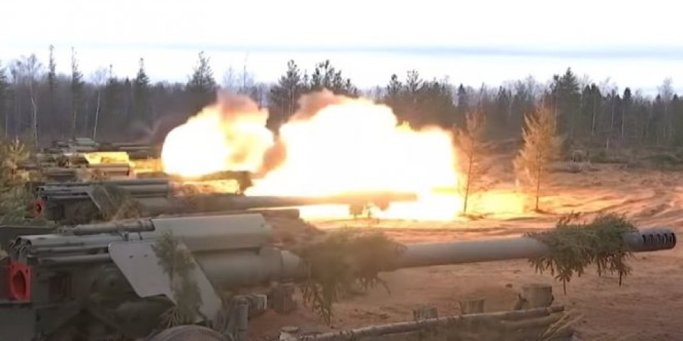 "GUBIMO NA PRVOJ LINIJI!" Ukrajinski obaveštajac priznao, ruska artiljerija nadmoćna, sada sve zavisi od oružja koje pošalje Zapad, međutim, i tamo imaju problem...