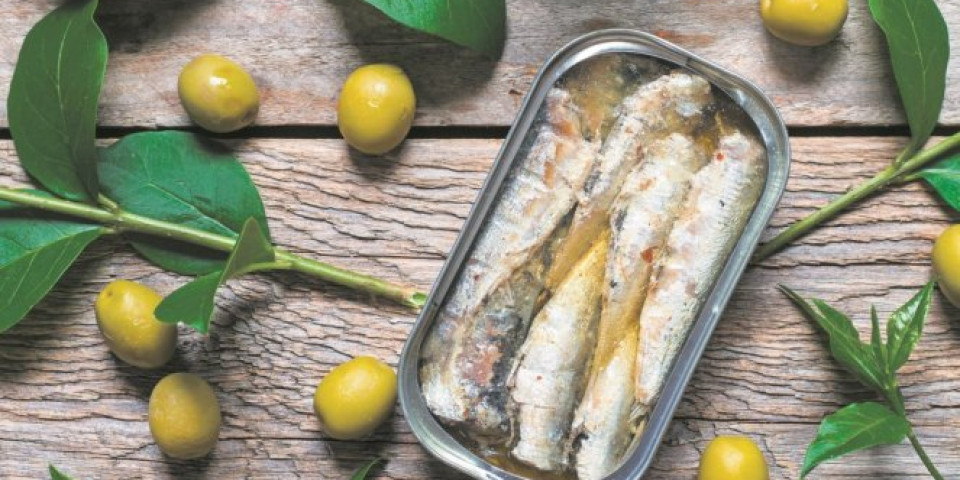 TUNJEVINA ILI SARDINE, ŠTA JE ZDRAVIJE? Nutricionistkinja otkriva šta treba da znate o ribama iz konzerve!