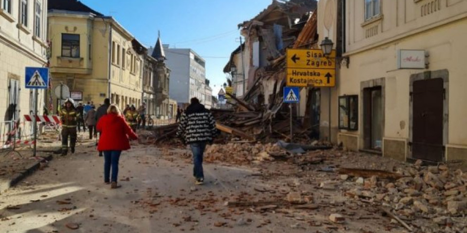 SNAŽAN ZEMLJOTRES KOD PETRINJE! Potres se osetio i u Zagrebu, ljudi u strahu: Jako je grunulo, skoro sam ispala