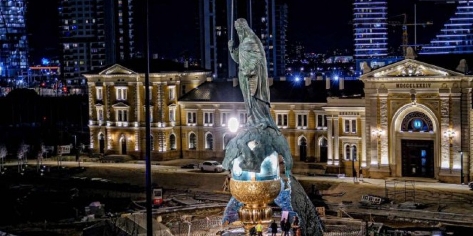 STEFAN NEMANJA PRIPADA BEOGRADU! Muzej grada preuzeo spomenik na Savskom trgu! /VIDEO/FOTO/
