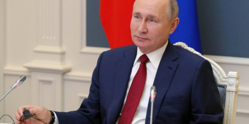 "SAVRŠENO ZDRAV": Putin je odličnog zdravlja, nastavlja da radi