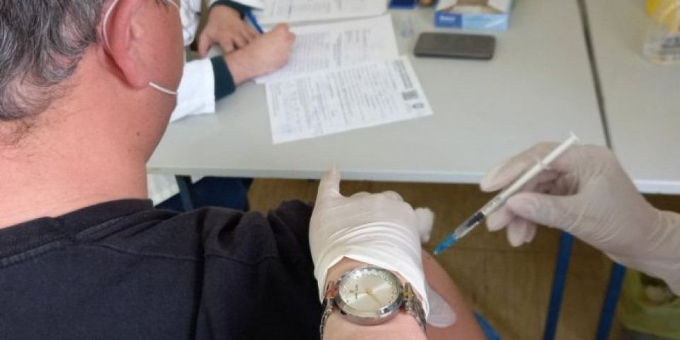 NAVALA NA IMUNIZACIJU! Za tri dana u Zlatiborskom okrugu vakcinisano 2.810 državljana BiH