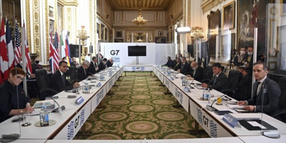 NEMAČKA DELEGACIJA DONELA KORONU?! Haos pred samit G7, hotel ZATVOREN!