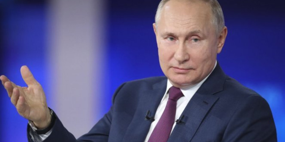 OTKRIVENA TAJNA USPEHA Kako da mislimo kao Putin? ZLATNA PRAVILA POLITIČKOG ŠAHA