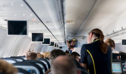 EU hoće da zabrani doplate za ručni prtljag u avionima: Ova kompanija se odmah pobunila!