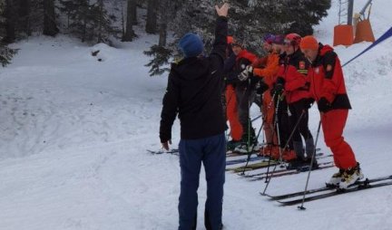 POD SLOGANOM "BRZO I SIGURNO" ORGANIZOVANA TRKA NA SKIJAMA! GSS tradicionalno promoviše bezbednost na ski stazama