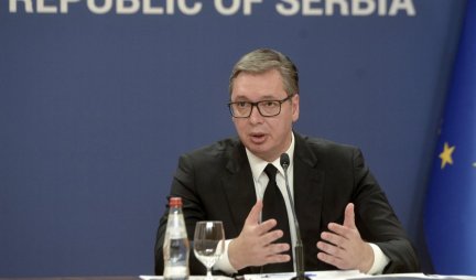 ODLIČNE VESTI: Vučić najavio povećanje plata u prosveti
