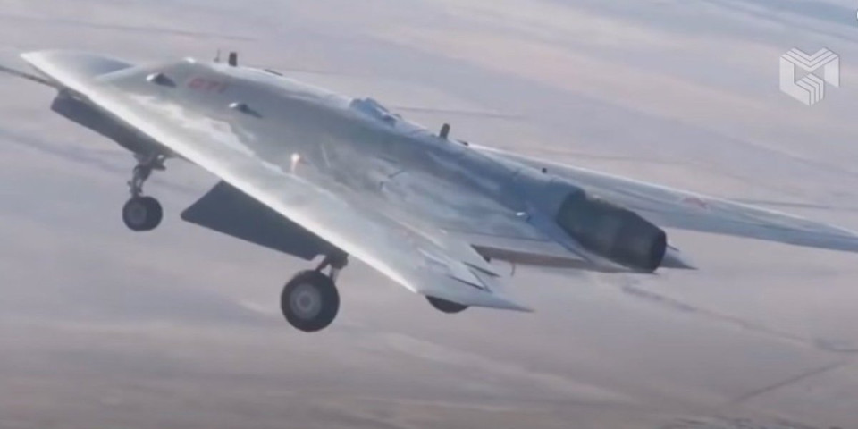 (VIDEO) Kinezi zaledili NATO i Kijev! Su-57 i super-dron Ohotnjik su smrtonosni tandem - Ako ih Moskva upotrebi...