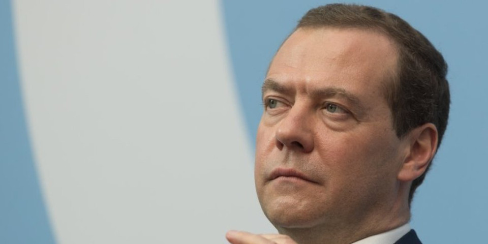 I šta sad? Sad bi trebalo da se počešu po glavi: Medvedev poslao kristalno jasnu poruku Evropi