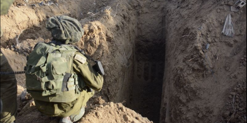 Izraelsko rešenje za Hamasove tunele - buldožeri, penaste bombe, kanalizacija!