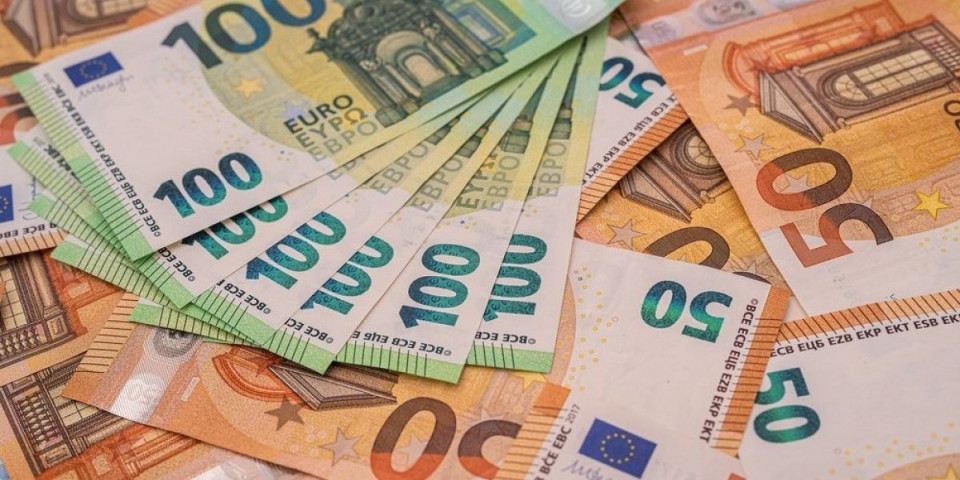 Ovo morate znati, pre nego što odete do menjačnice: Evo šta kaže novi kurs evra!