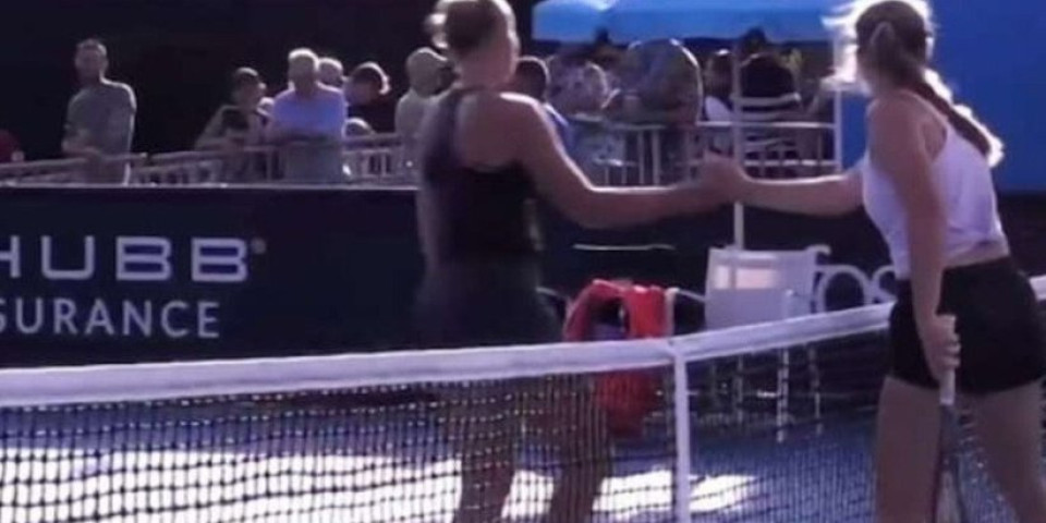 Skandal na pomolu! Ukrajinka u problemu zbog rukovanja sa ruskom teniserkom!
