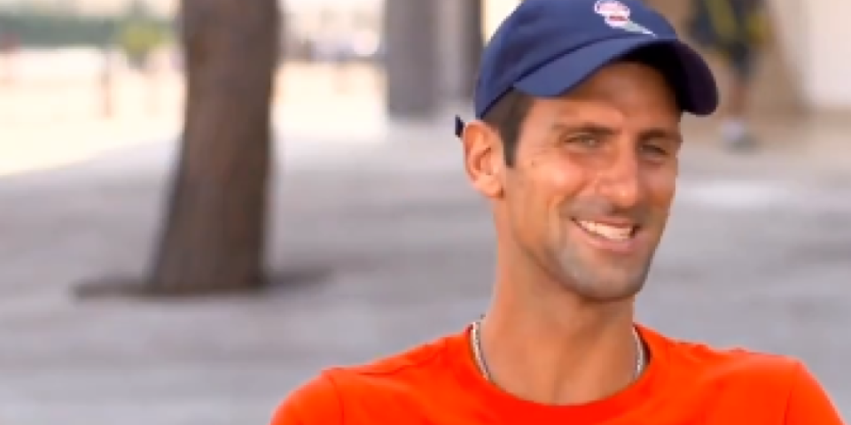 Ljudi, on ne ume da promaši! Novak zatrpava koš posle treninga! (VIDEO)