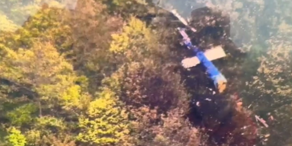 (FOTO) Pronađen helikopter iranskog predsednika! Spasioci zatekli stravičnu scenu na mestu nesreće!