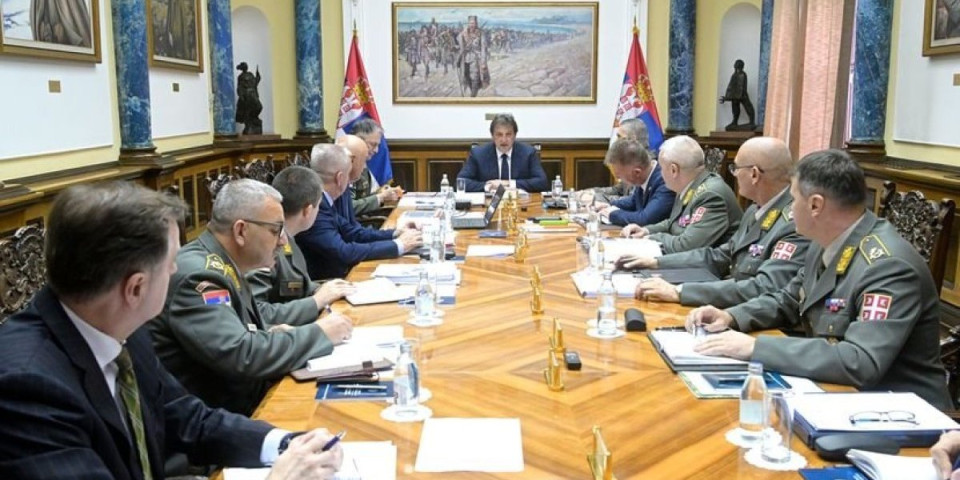 Na visini zadatka: Vojska Srbije spremna da sprovede sve odluke koje pred nju postavi državno rukovodstvo! (FOTO)
