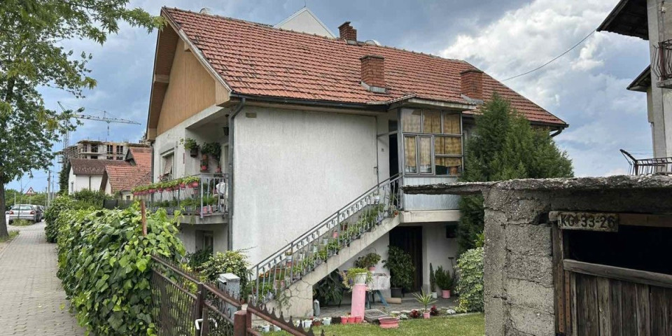 Muškarac pronađen mrtav u kući: Utvrđuje se šta se tačno dogodilo u Kragujevcu, imao rane od noža