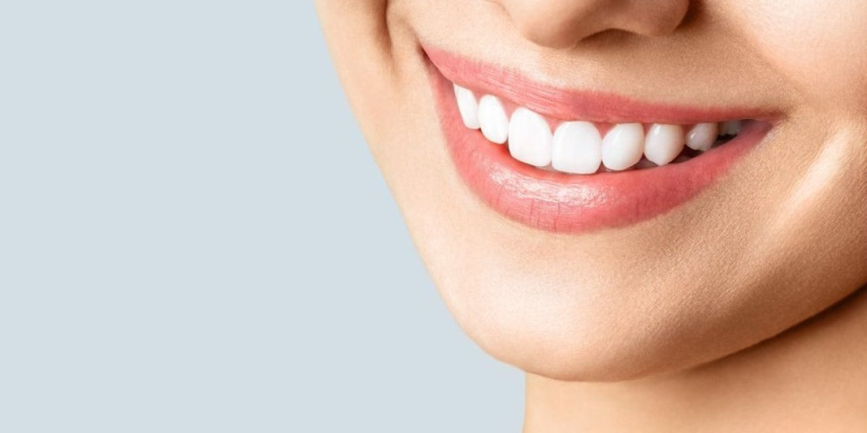 Nema više žutih zuba! Namirnice koje pomažu da vašem osmehu vratite sjaj i belinu